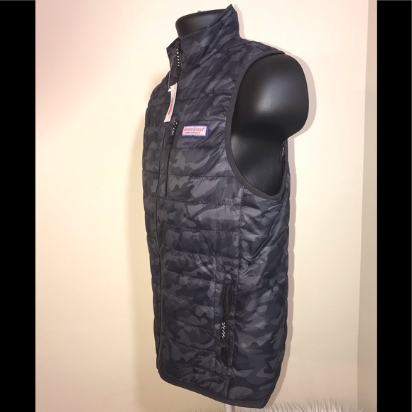 *Sold*Vineyard Vines Mountain Weekend Vest - Picture 2 of 5